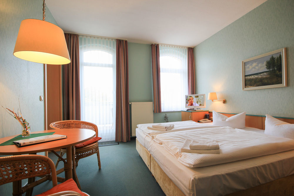 Appartementhaus Zum Strandkorb Ostseebad Kühlungsborn Екстериор снимка
