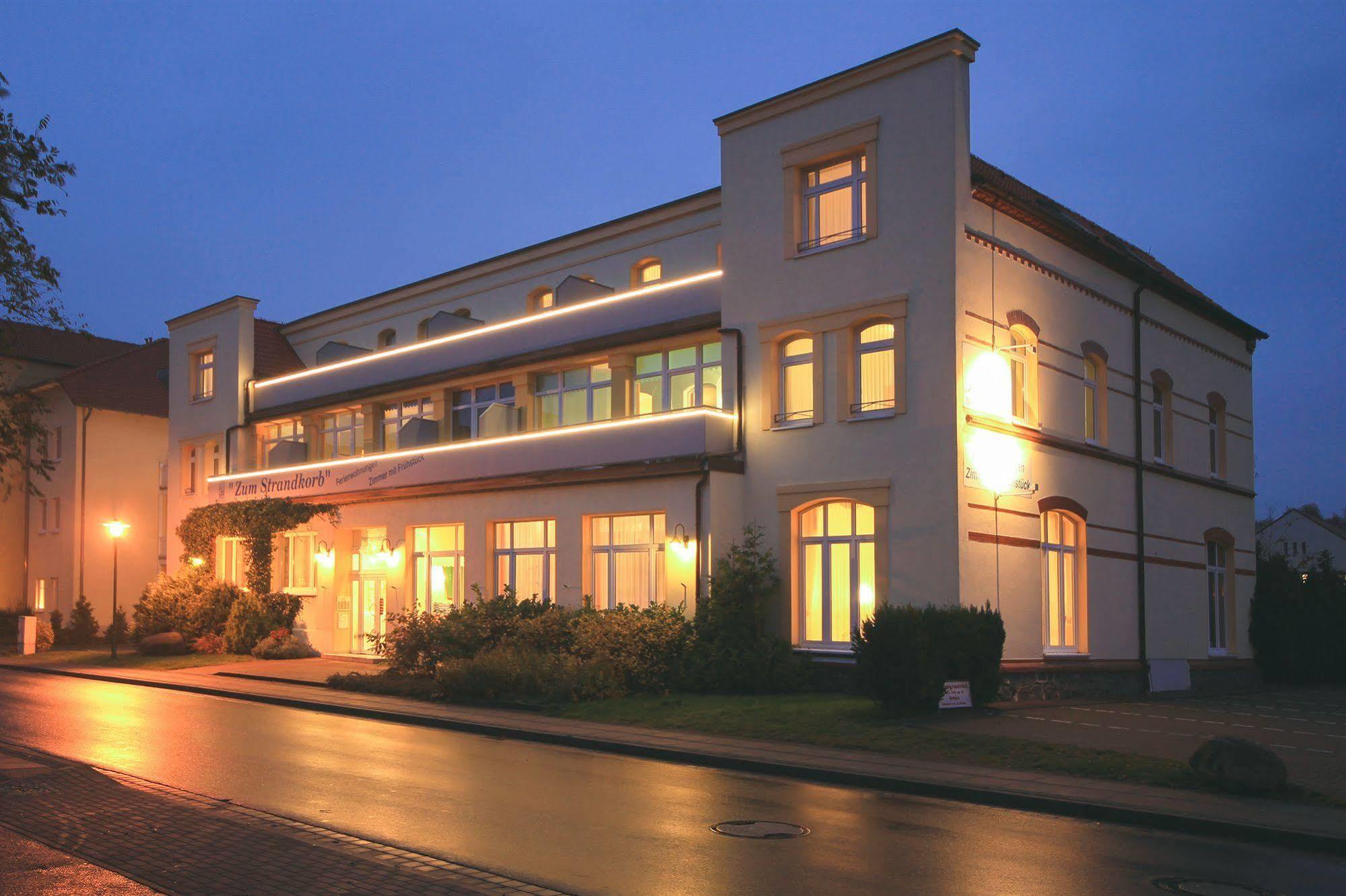 Appartementhaus Zum Strandkorb Ostseebad Kühlungsborn Екстериор снимка