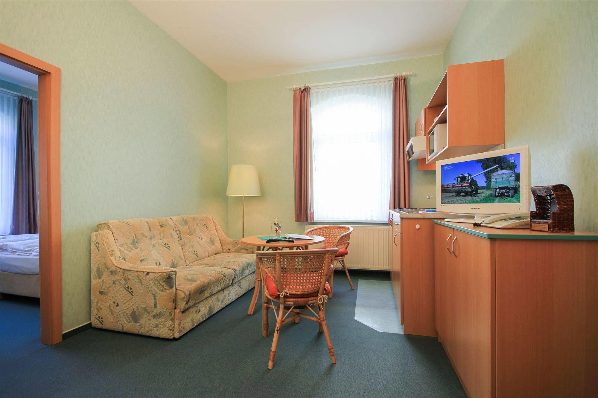 Appartementhaus Zum Strandkorb Ostseebad Kühlungsborn Екстериор снимка