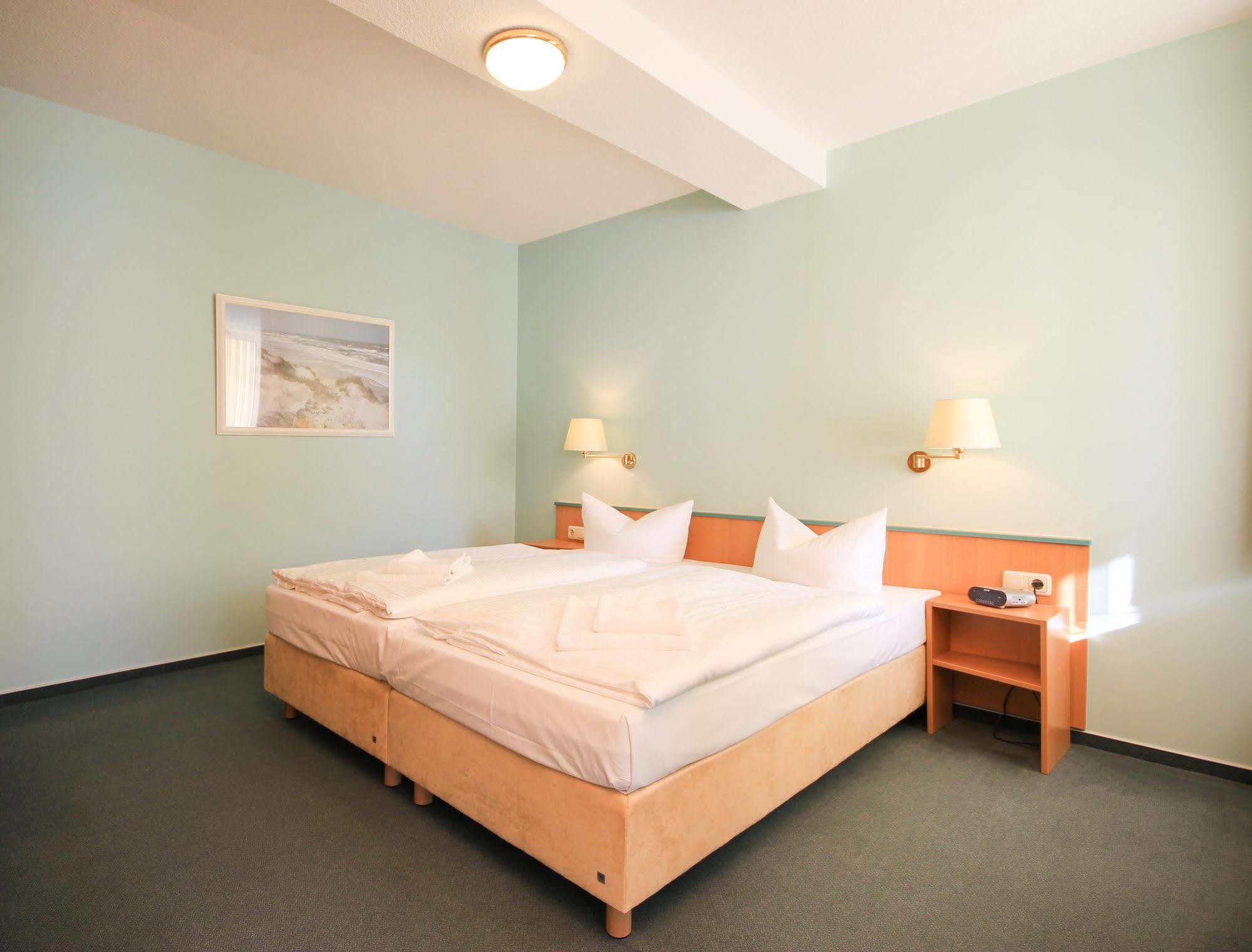 Appartementhaus Zum Strandkorb Ostseebad Kühlungsborn Екстериор снимка