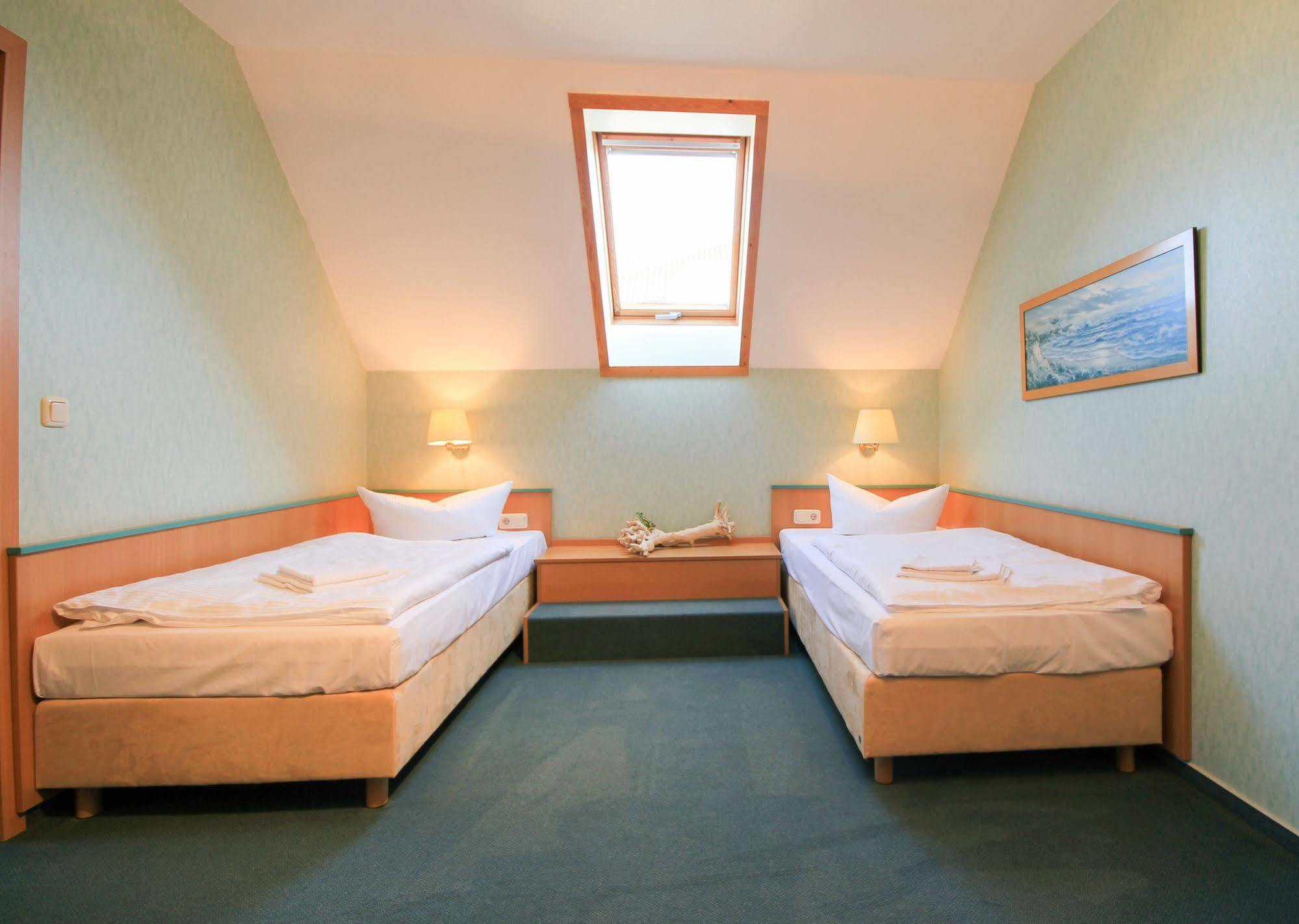 Appartementhaus Zum Strandkorb Ostseebad Kühlungsborn Екстериор снимка
